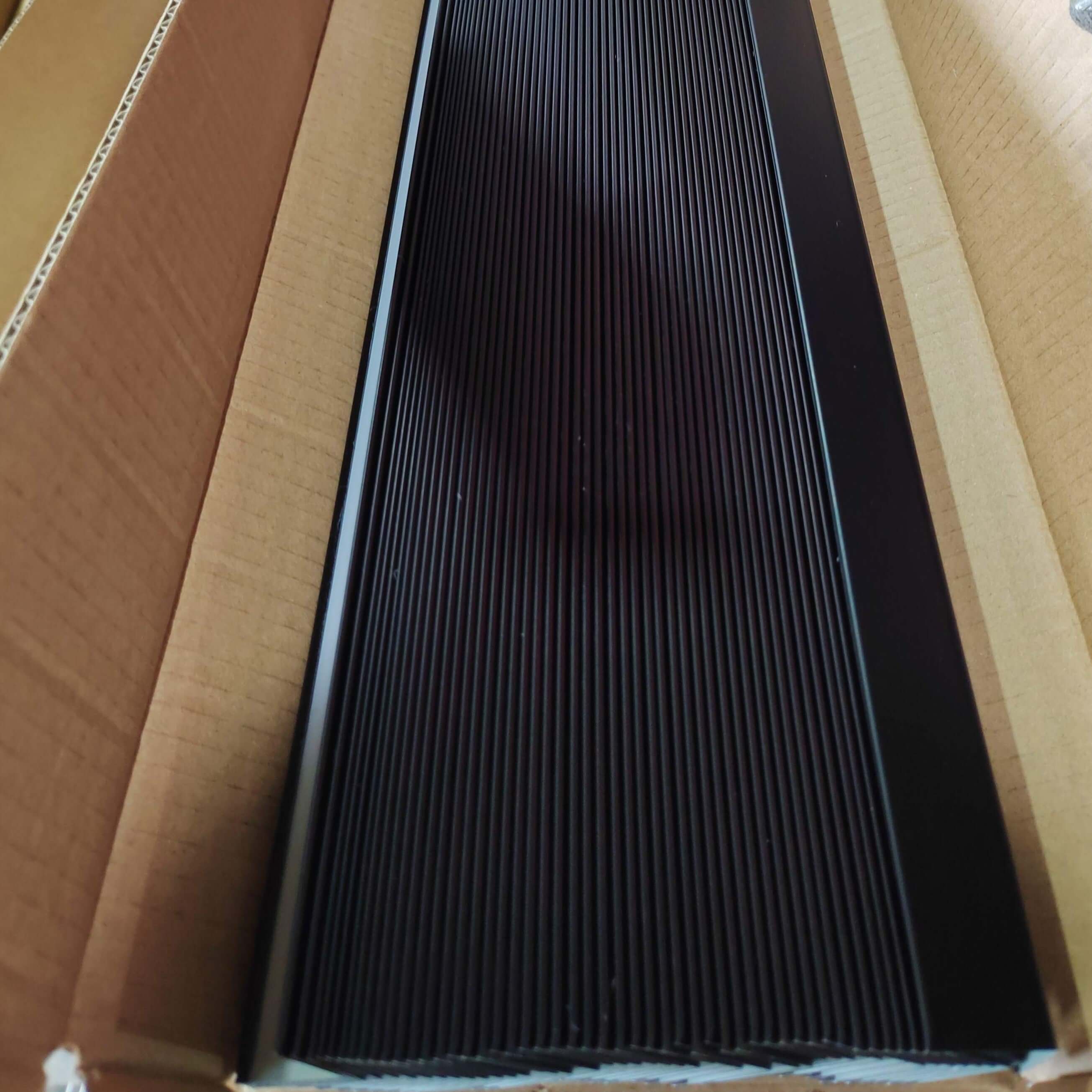 black wall angle moldings